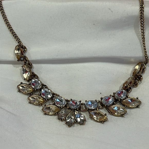 Coastal Neutrals Palm Leaves Statement Necklace-Boutique - Picture 9 of 10